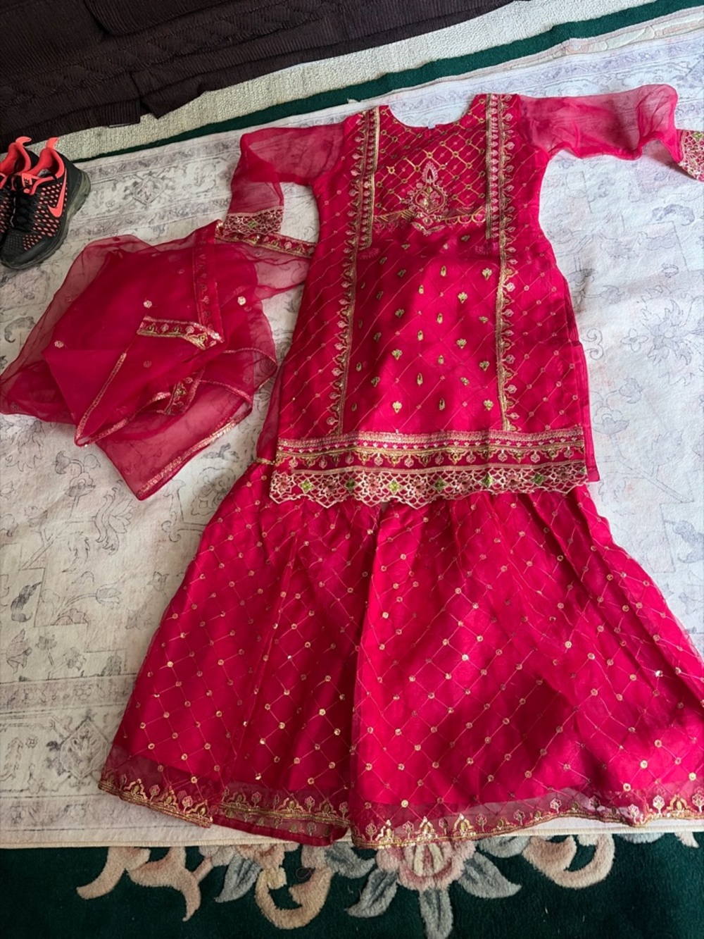 Beautiful red 3 pc set